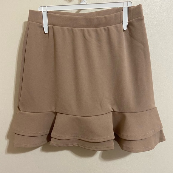 🎀 NEW The Delta Khaki Ruffle Skirt❤️ - Picture 1 of 1